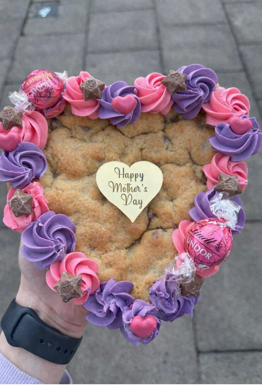 Mother’s Day cookie cake collection only 14th March